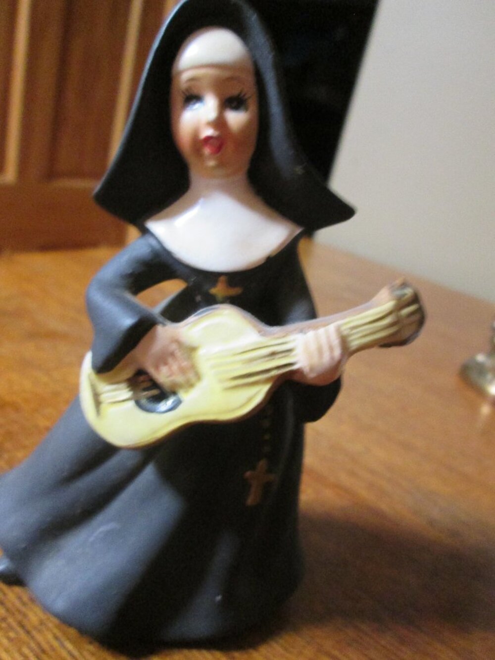 vtg Napco Catholic Nun playing guitar japan